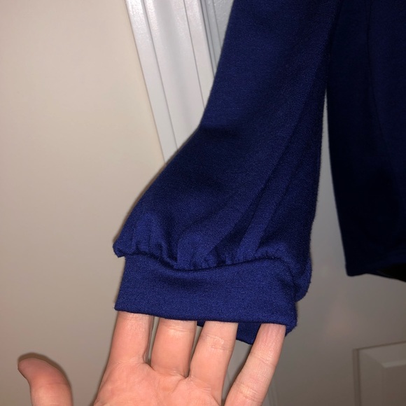 Sweet Lovely by Jen Cold shoulder long sleeve navy tunic size 1X from Chic Soul. - Picture 3 of 8